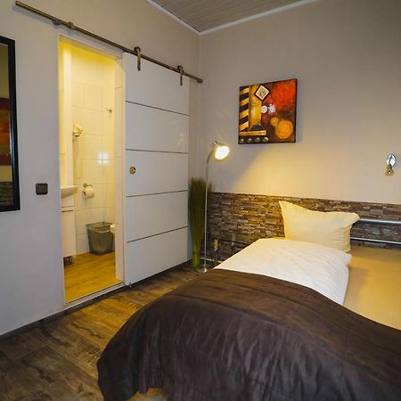 Gaestehaus Praesenzhof 本斯海姆 外观 照片