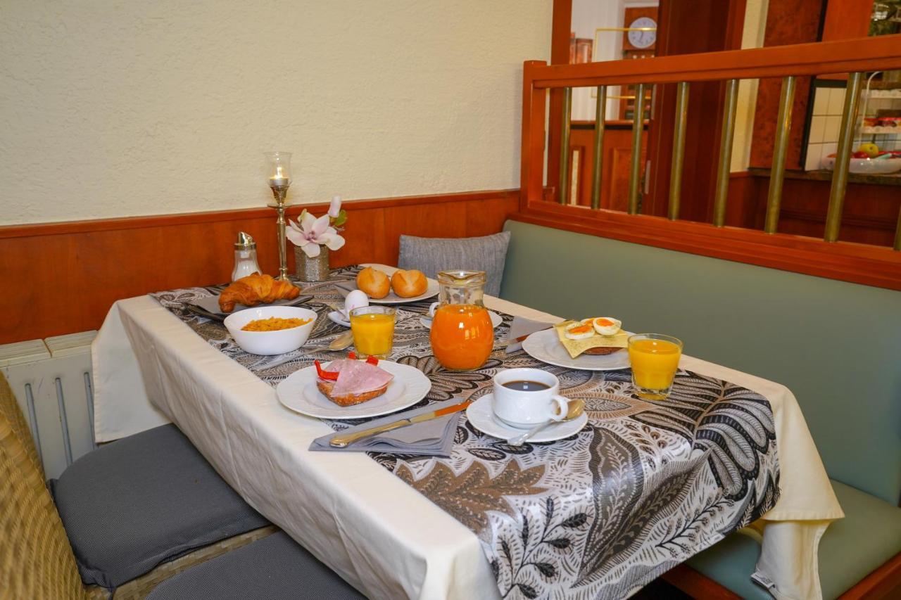 Gaestehaus Praesenzhof 本斯海姆 外观 照片