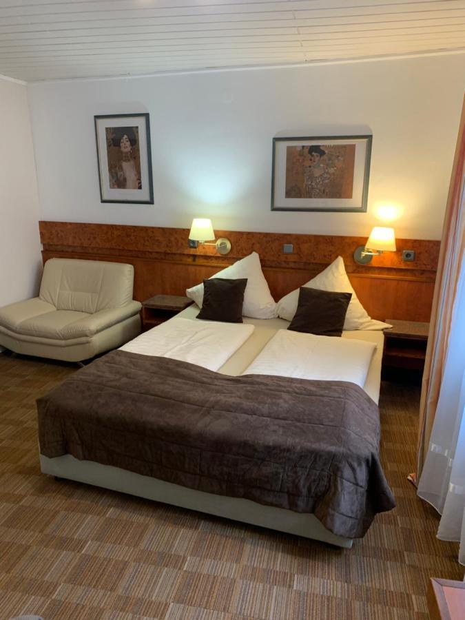 Gaestehaus Praesenzhof 本斯海姆 外观 照片