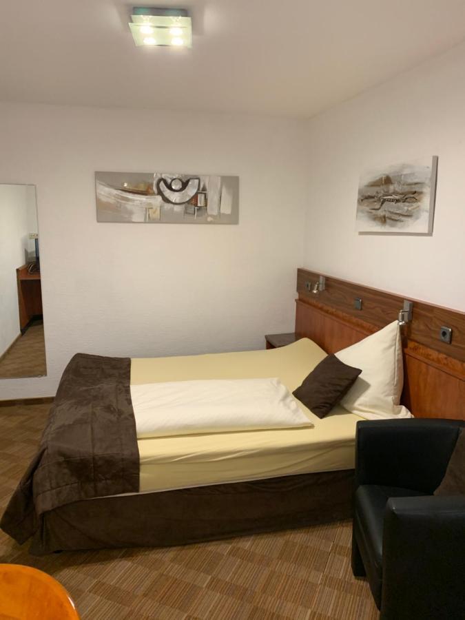 Gaestehaus Praesenzhof 本斯海姆 外观 照片