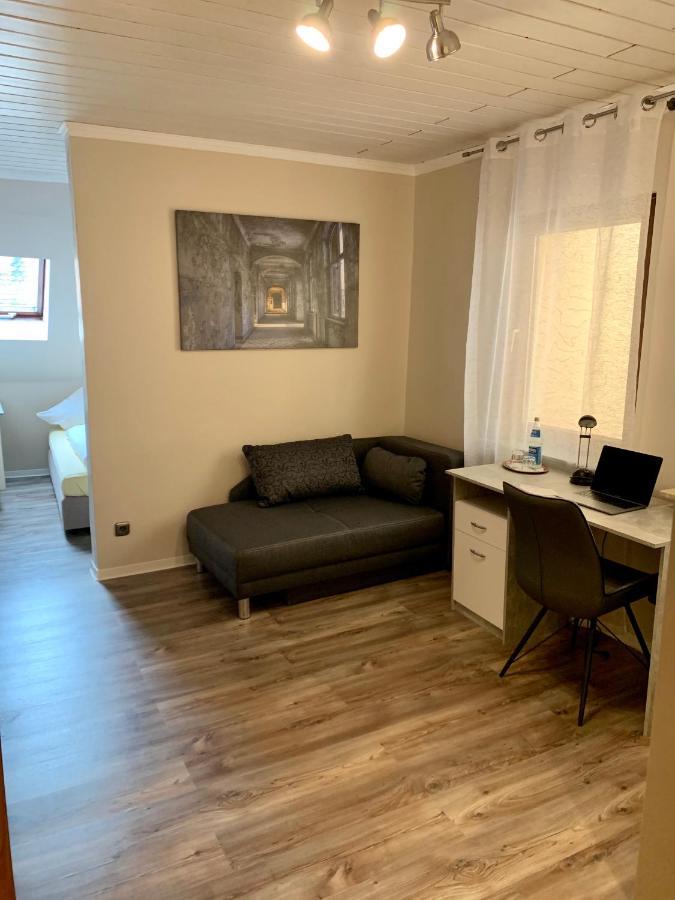 Gaestehaus Praesenzhof 本斯海姆 外观 照片